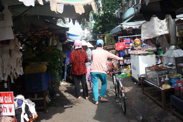 ハートンクエン通りの青空市場
