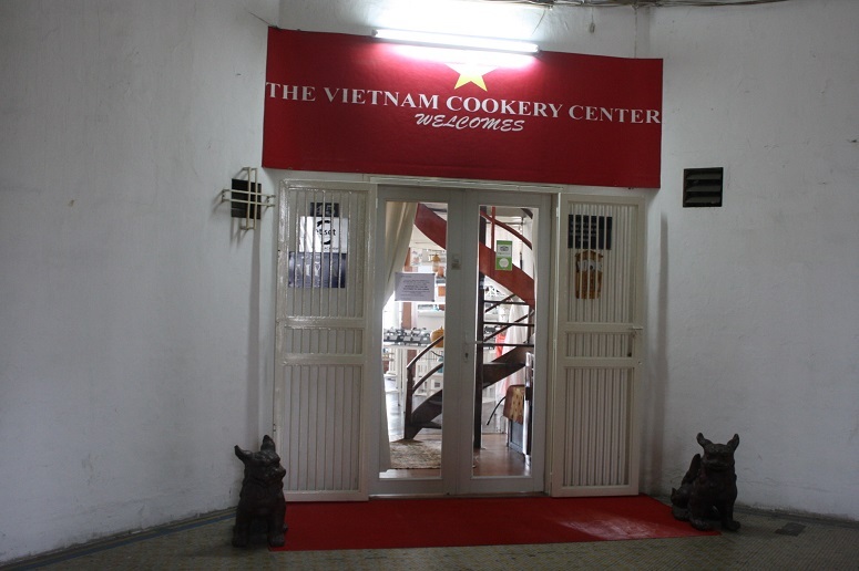 「THE VIETNAM COOKERY CENTER」の入口