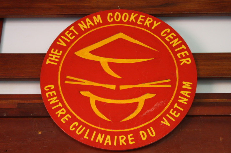「THE VIETNAM COOKERY CENTER」のロゴ