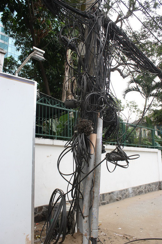 ベトナムの電線 