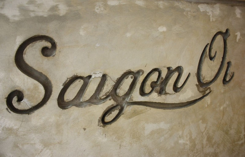 「Saigon Oi」のロゴ