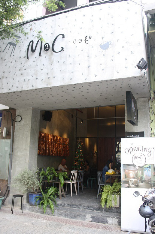 M2C cafeの外観