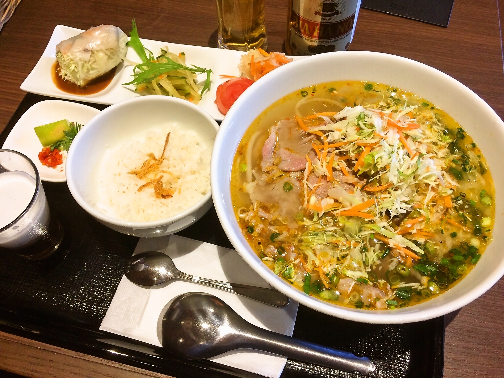 名古屋駅から徒歩5分 ホテルに併設されたベトナム料理店 Nha Vietnam ニャー ベトナム グッチのvietnam Local Foods