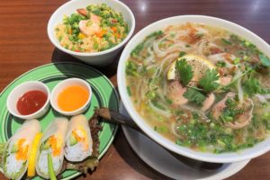 インド＆ベトナム料理店「スバカマナ」で食べるフォーランチ！