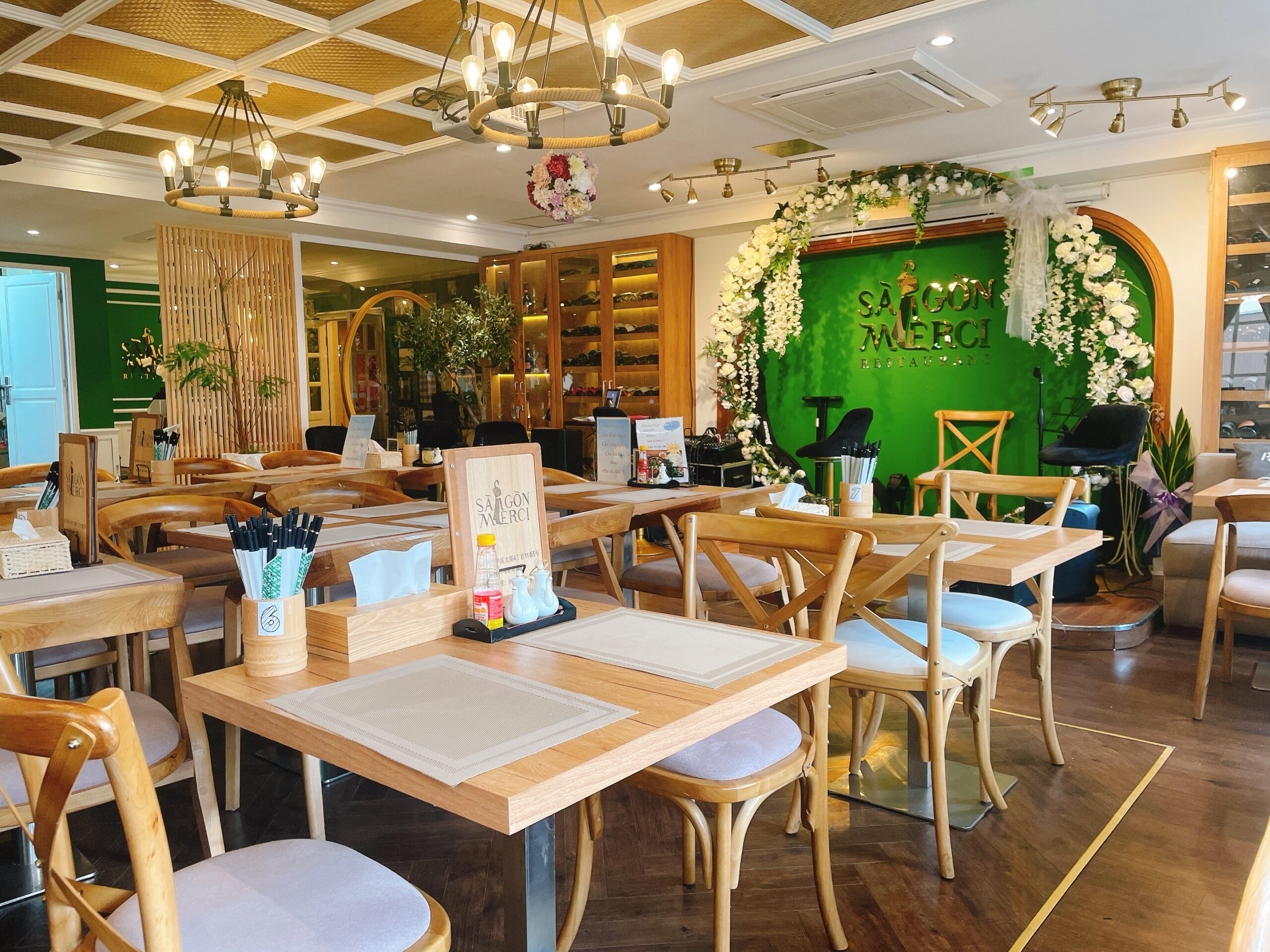 【名古屋市中区大須】高級感のあるベトナム料理レストラン「SAIGON MERCI」